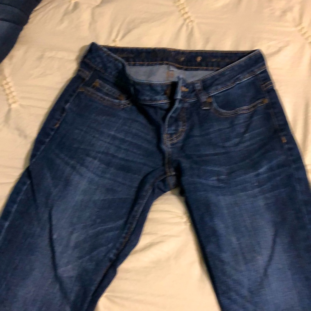Jennifer Lopez slim boyfriend cropped jeans